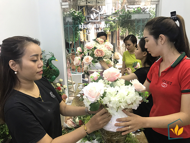 Dạy cắm hoa nghệ thuật tại Quảng Ninh